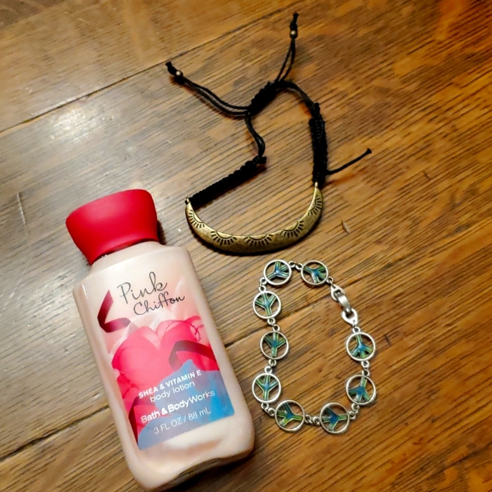 Lotion, 2 Braclets - image 1